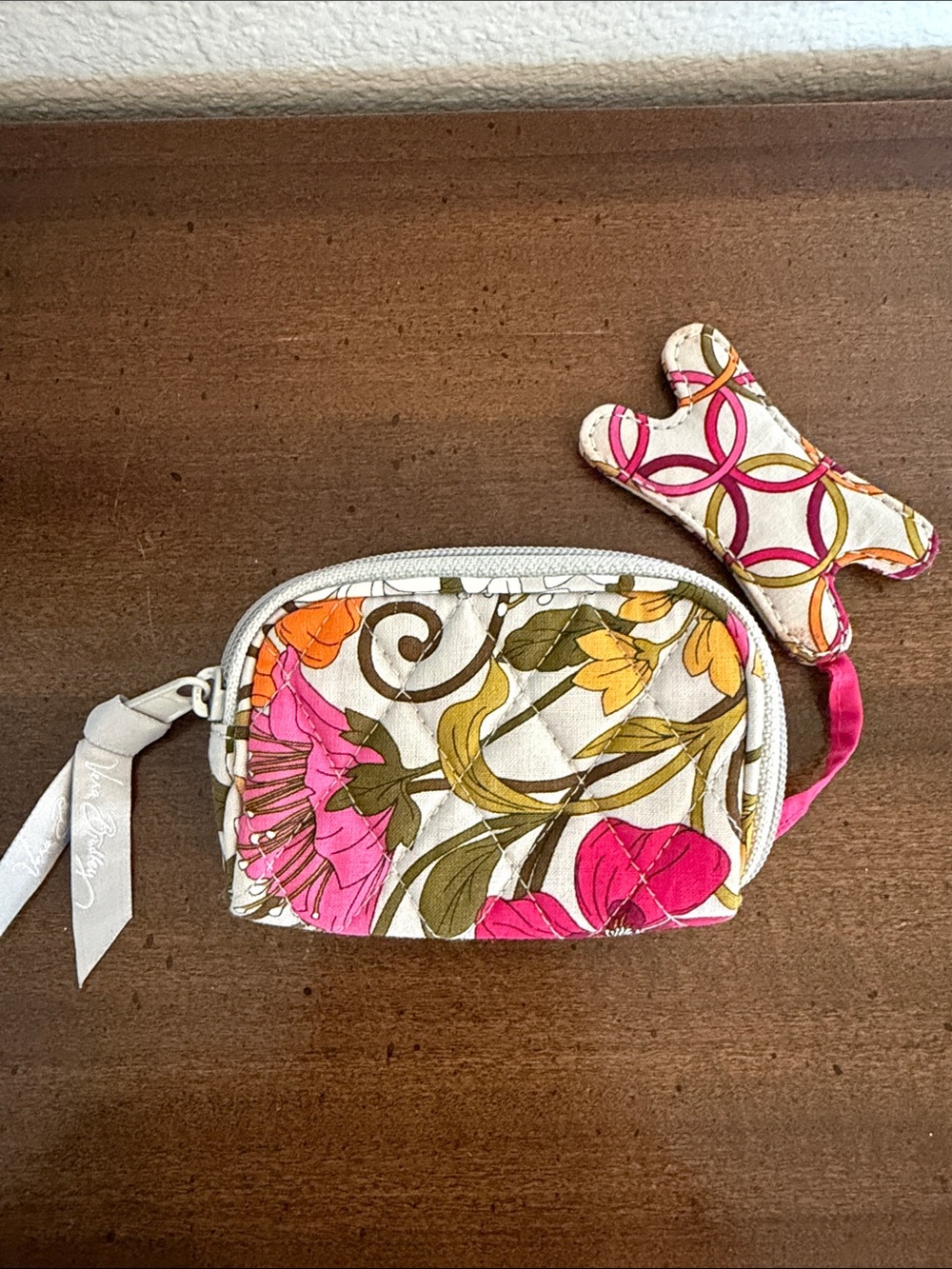 Vera Bradley Tune In “Tea Garden” Tech Case RETIRED Earbuds Pouch